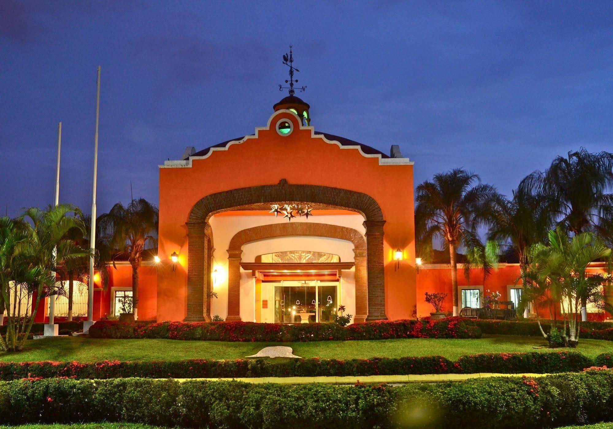 Hotel Misión Colima Exterior foto